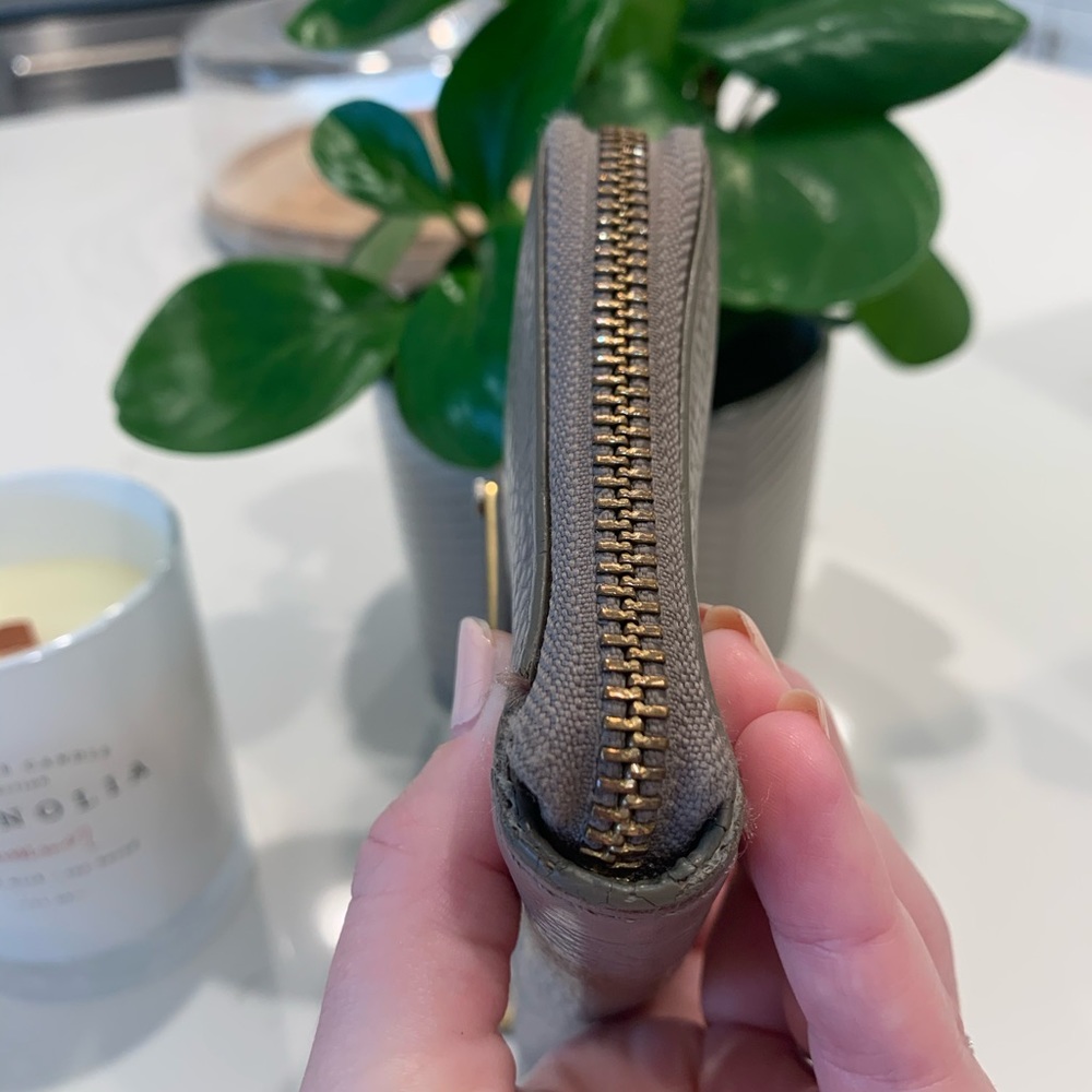 Marc Jacobs Zipper Wallet - Picture 7 of 11